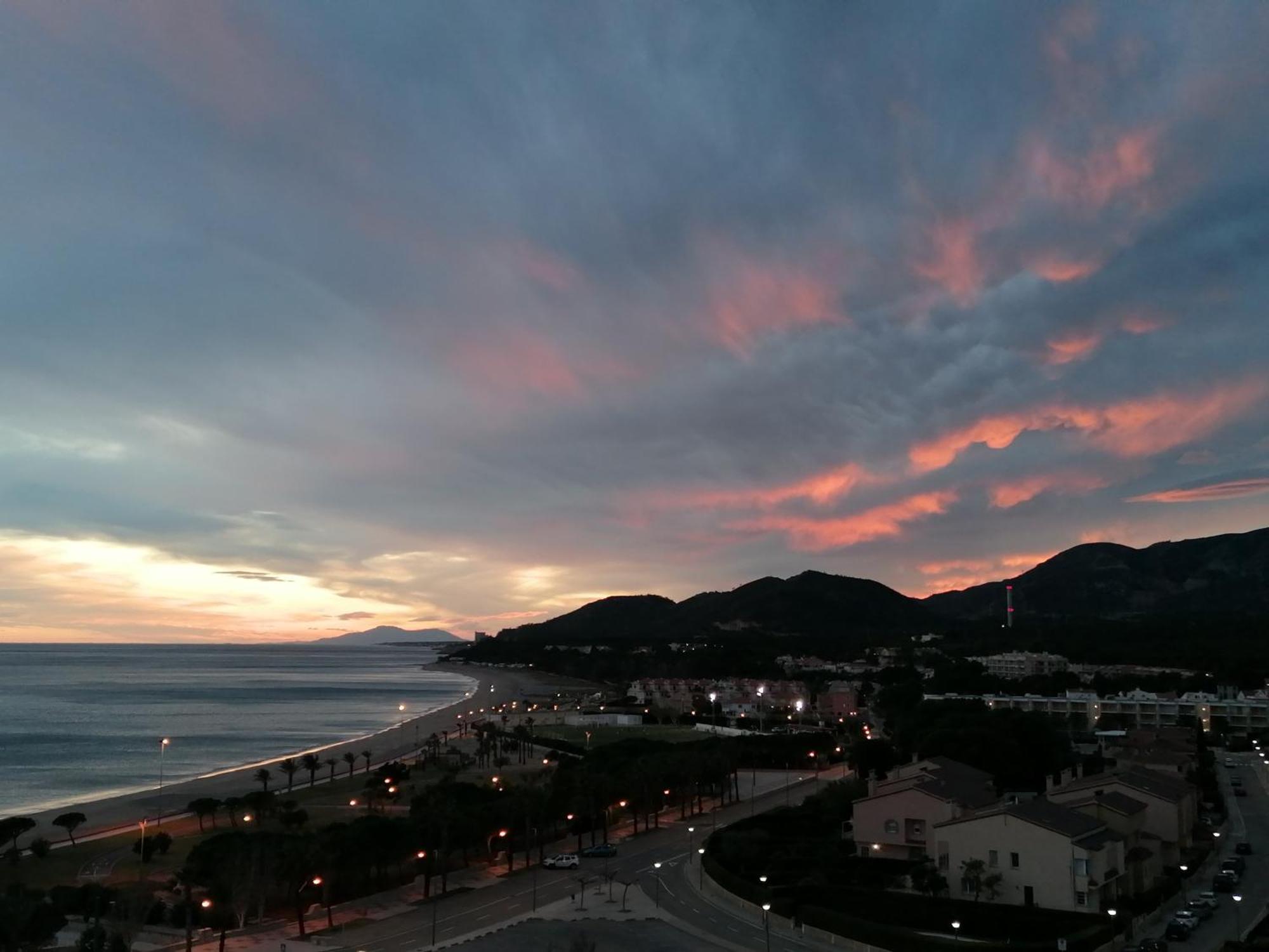 Apartamento Con Terraza, Vistas Playa Y Montana Hospitalet De L'Infant Εξωτερικό φωτογραφία