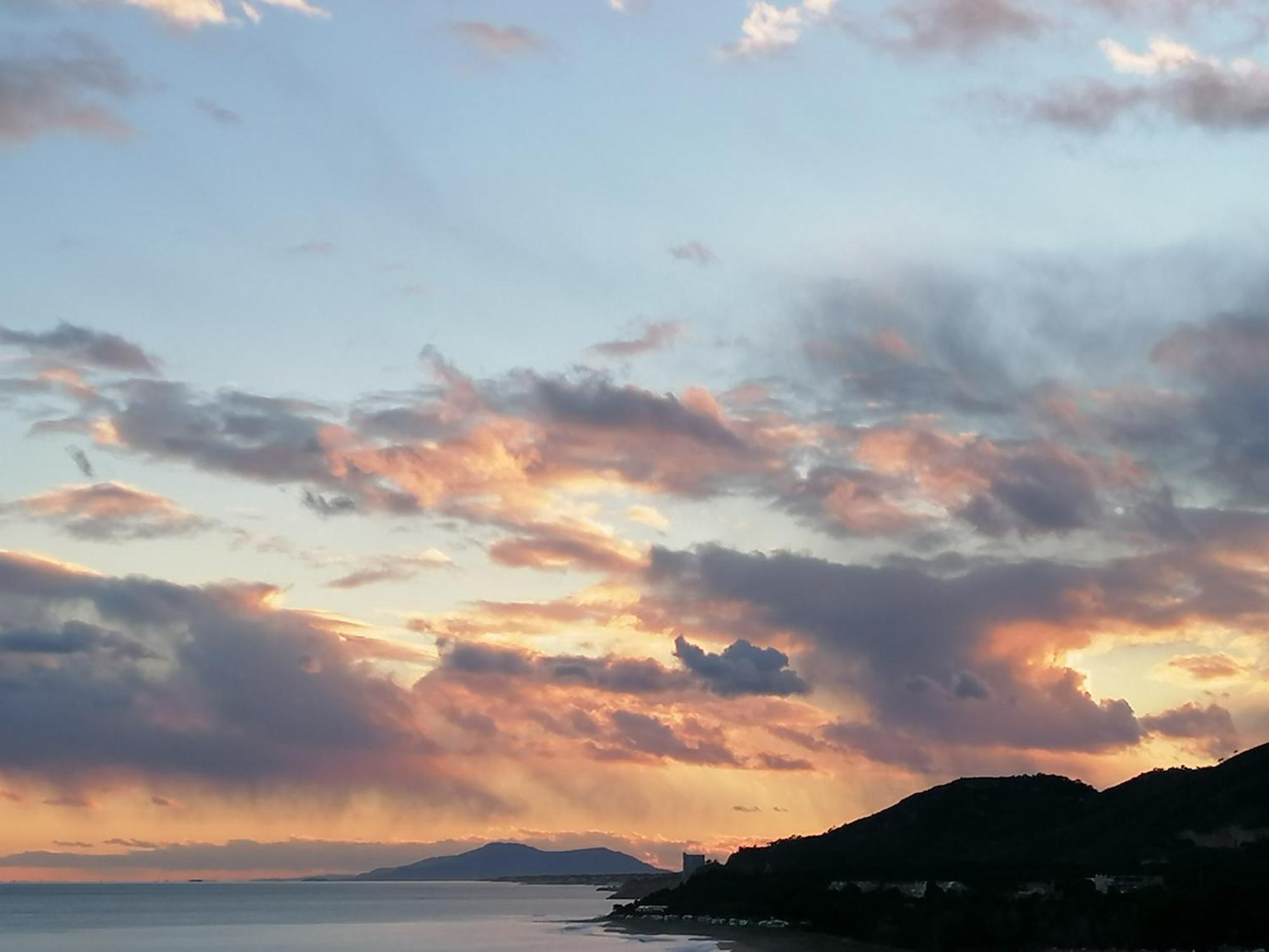 Apartamento Con Terraza, Vistas Playa Y Montana Hospitalet De L'Infant Εξωτερικό φωτογραφία
