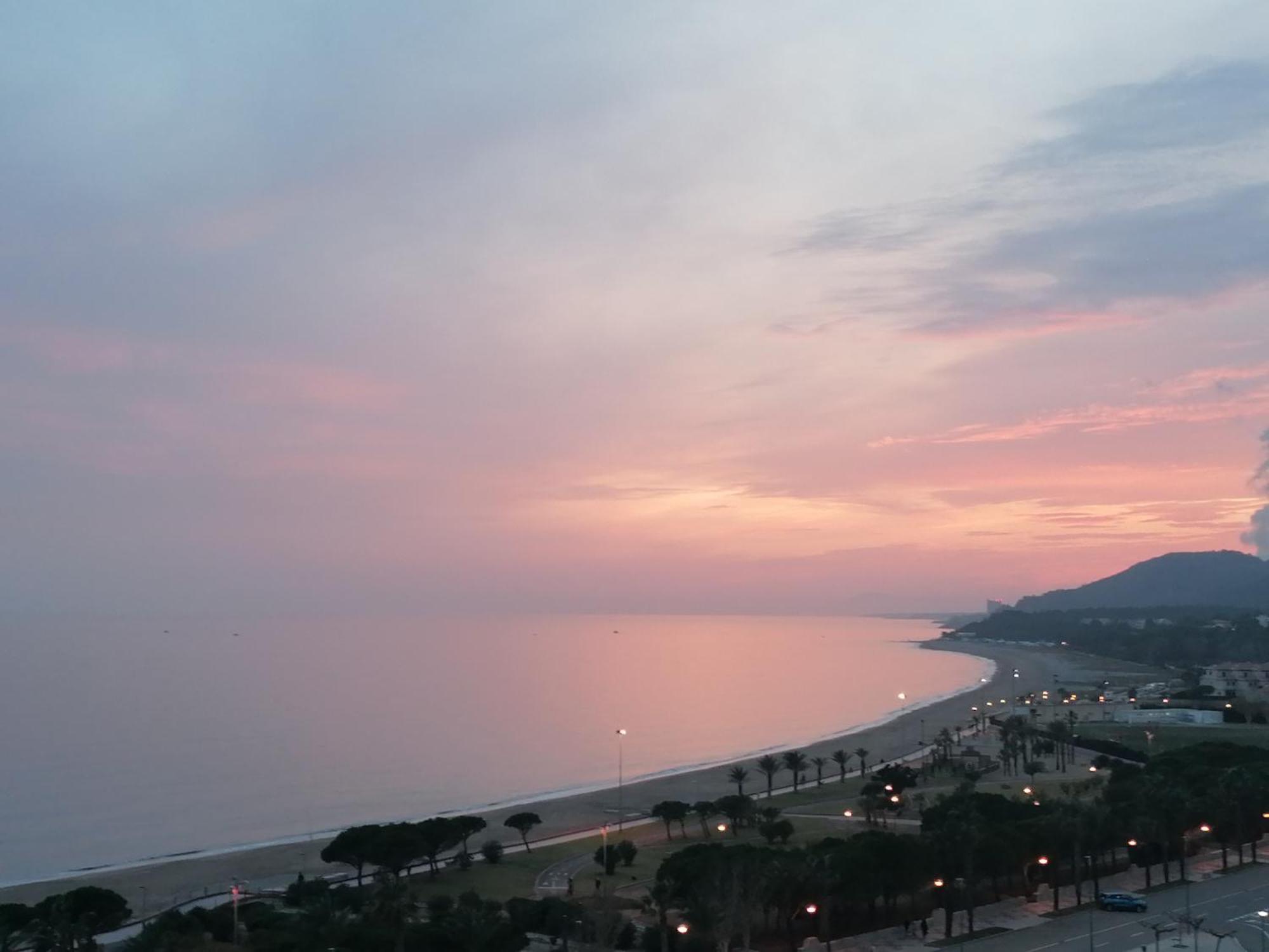 Apartamento Con Terraza, Vistas Playa Y Montana Hospitalet De L'Infant Εξωτερικό φωτογραφία