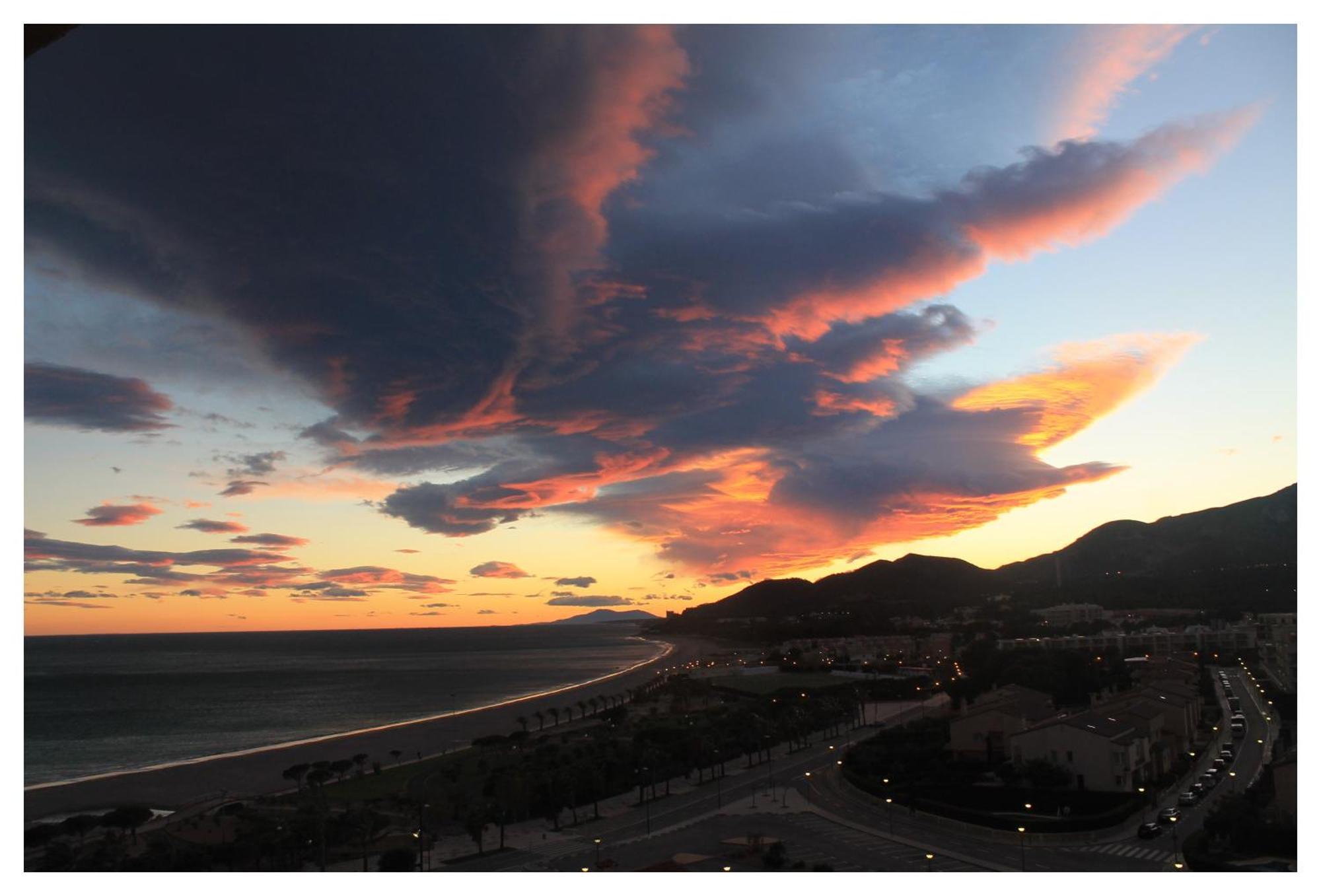 Apartamento Con Terraza, Vistas Playa Y Montana Hospitalet De L'Infant Εξωτερικό φωτογραφία