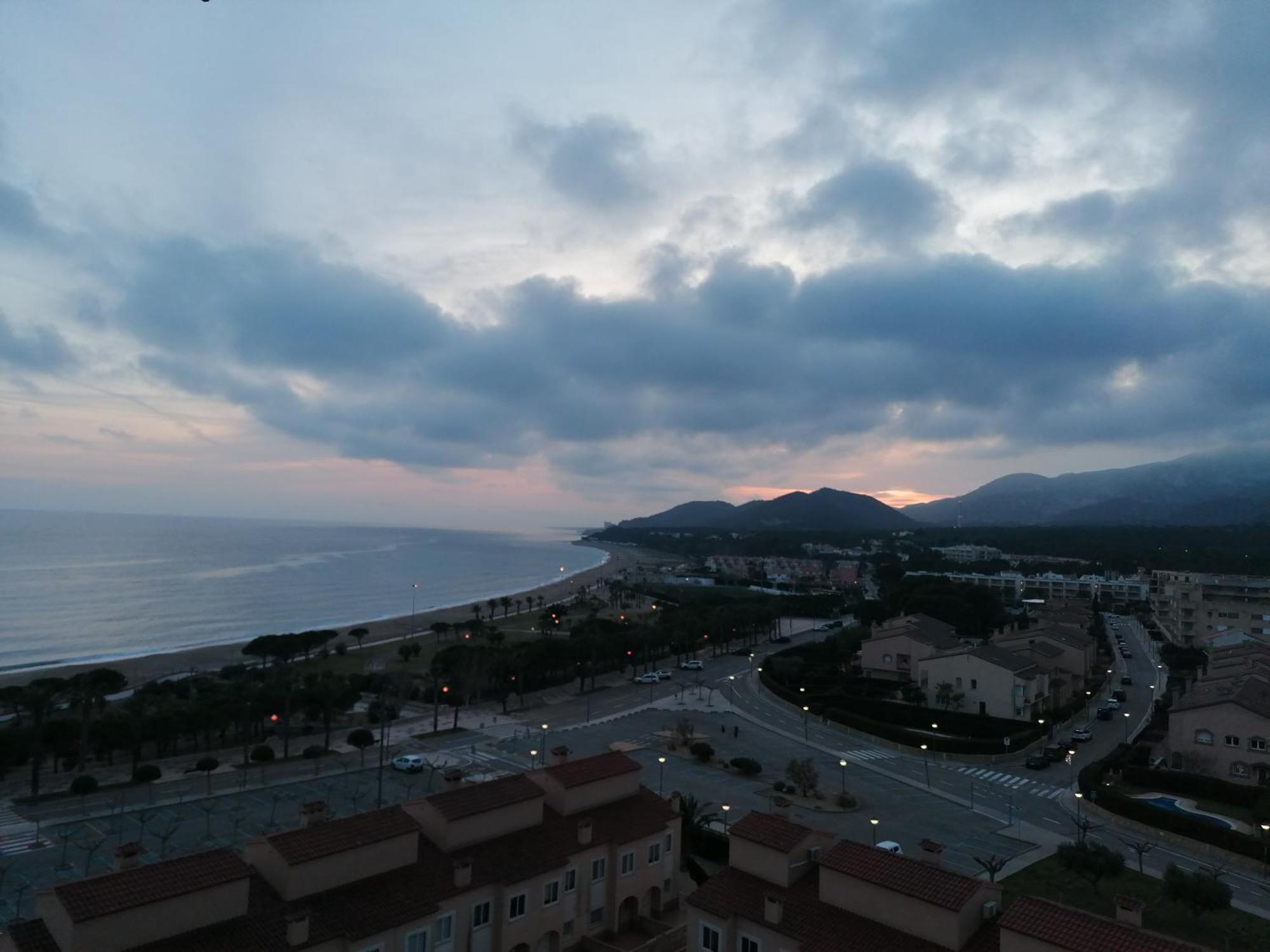 Apartamento Con Terraza, Vistas Playa Y Montana Hospitalet De L'Infant Εξωτερικό φωτογραφία